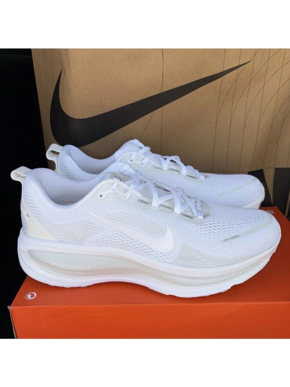 NEW Nike Vomero 18 White/White-Photon Dust (HM6803 106) Mens Size 14